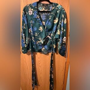Floral Print low cut - wrap around blouse